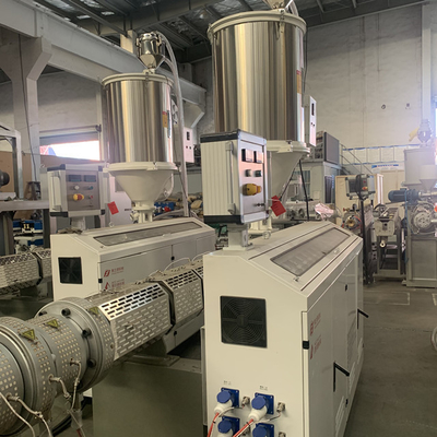 Хорошая цена. Производственная линия трубы полиэтилена PLC 630mm PPR вакуумирует формировать онлайн