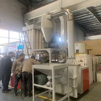 Хорошая цена. Объем машины 300kg/H Pulverizer PE PVC PP промышленный высокий онлайн