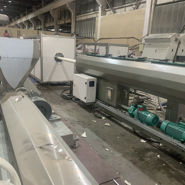 PVC пудрит машину 6m/Min трубы электрической воды пластиковую 2