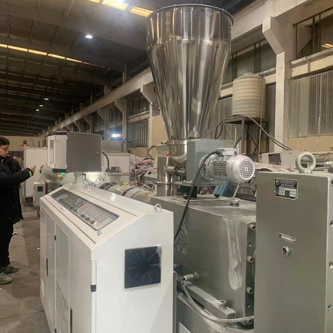 тип диаметра винта машины 65mm трубки PVC 50kg/H планетарный режа 3